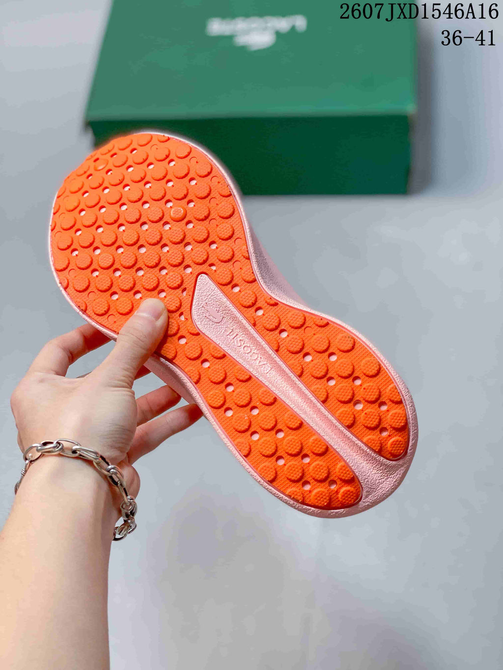 Lacoste Neo Run Pink Orange Low-Top Sneakers