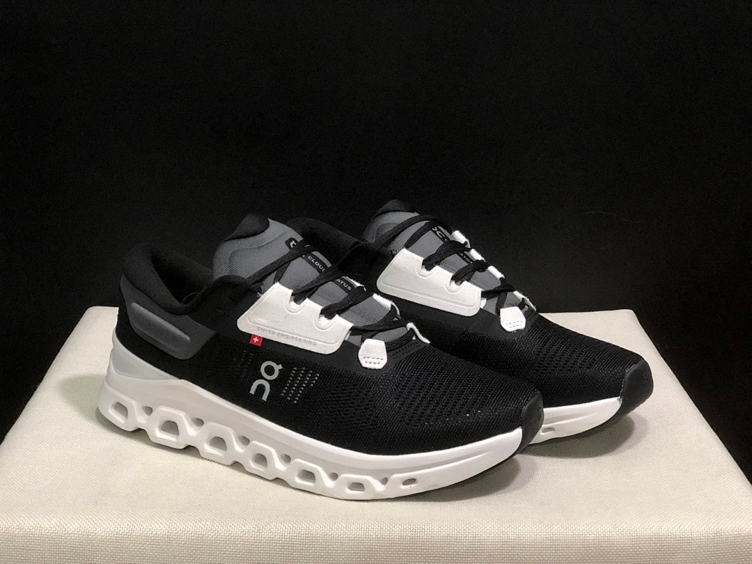 On Cloudstratus 3 Running Shoes, Black and White