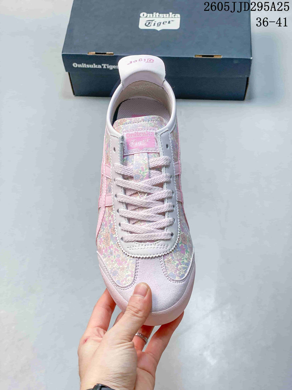 Onitsuka Tiger Floral Low-Top Sneakers Pink JD295A25