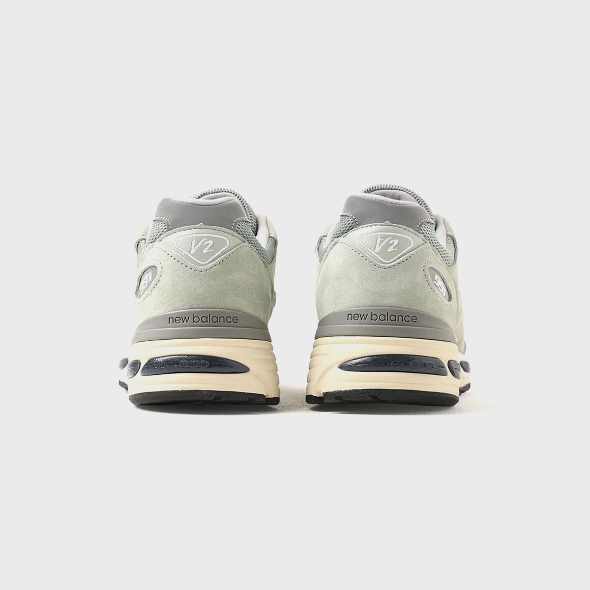 New Balance Made in UK 991v2 - Sea Grass / Silver