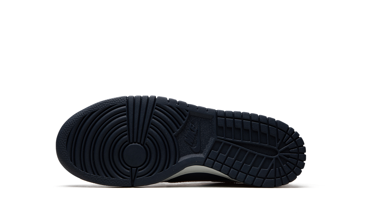 Nike Dunk Low SE Copper Swoosh (GS)