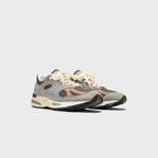New Balance Made in UK 991v2 - Dove / Alloy / Silver