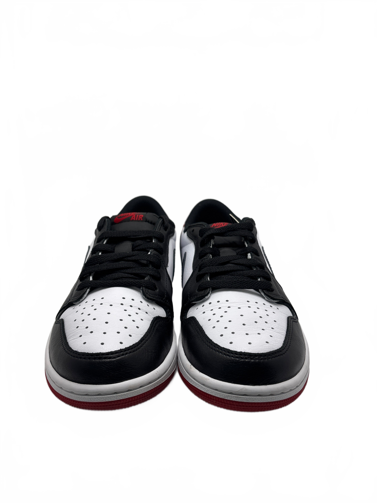 Jordan 1 Retro Low OG Black Toe (2023)