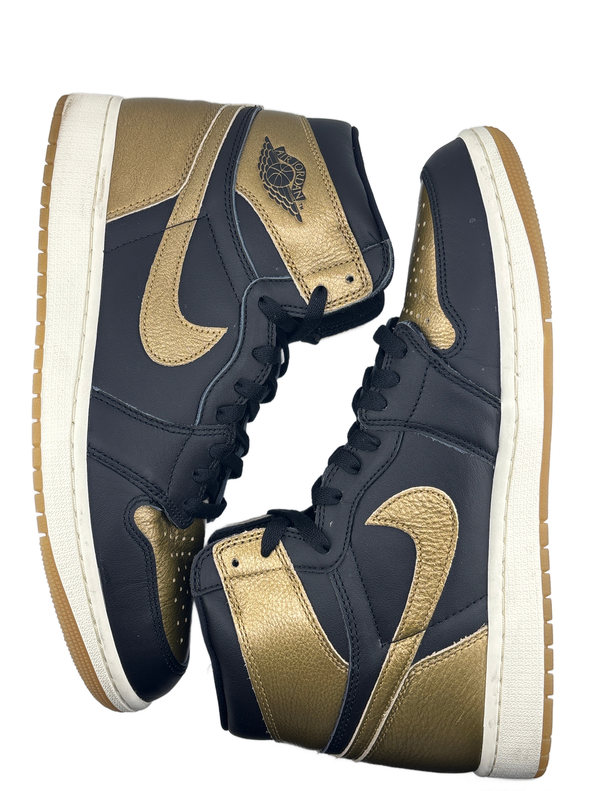 Jordan 1 Retro High OG Black Metallic Gold