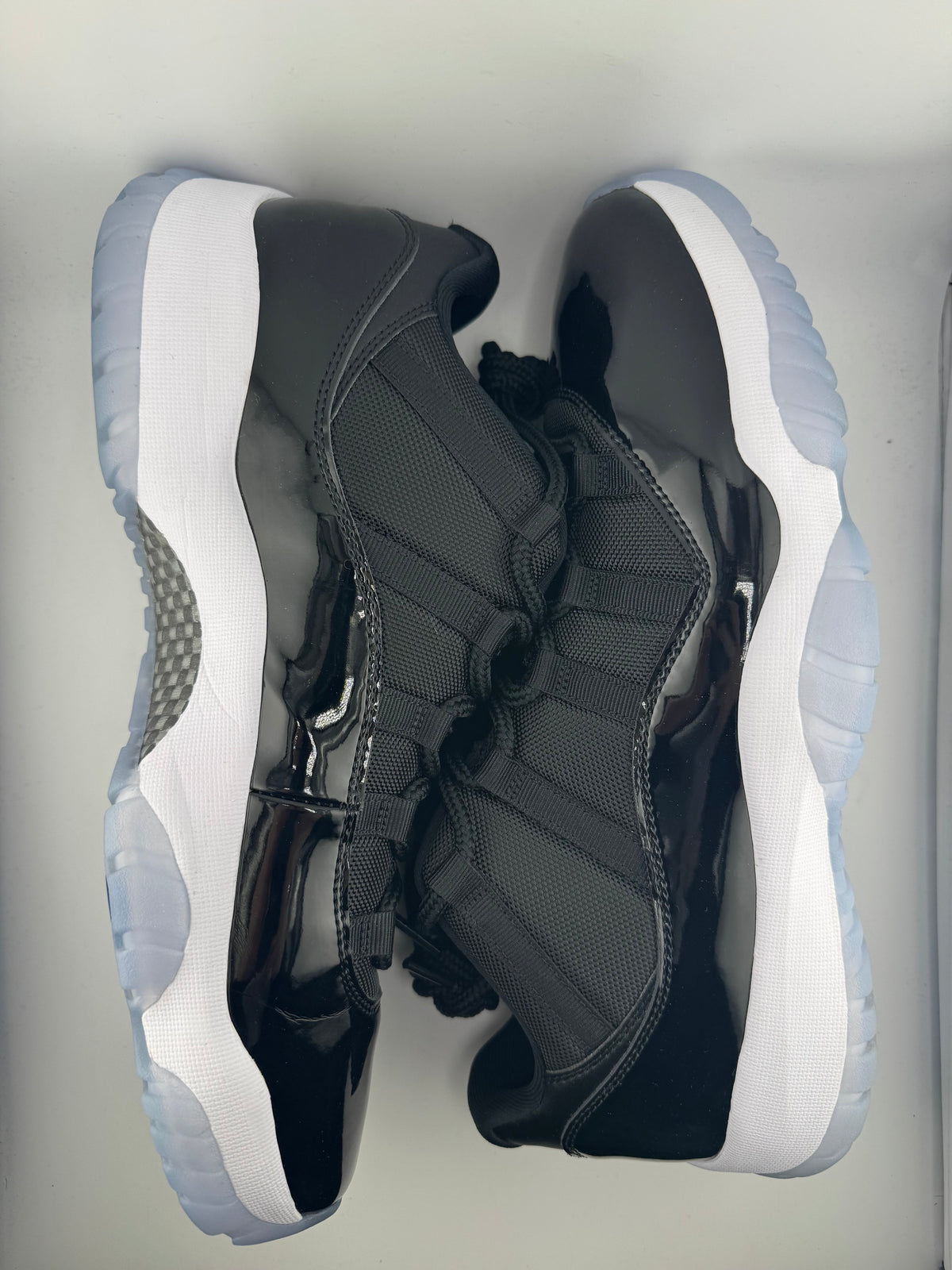 Jordan 11 Retro Low Space Jam
