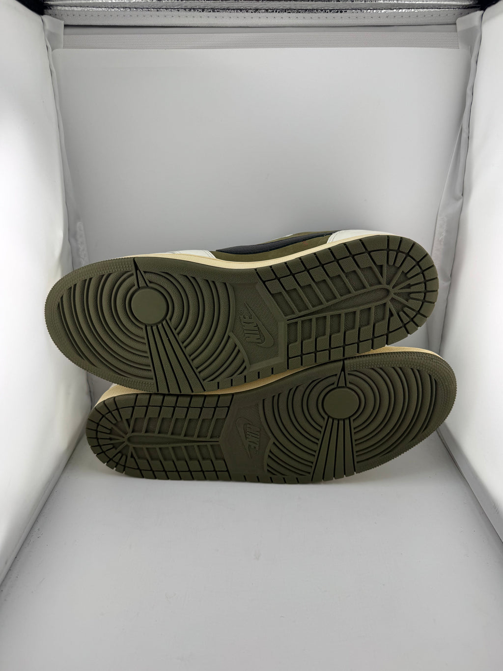 Jordan 1 Retro Low OG SP Travis Scott Medium Olive